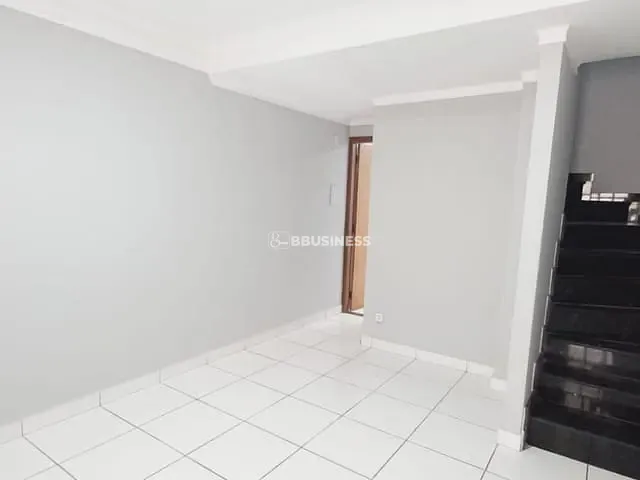 Casa 2 quartos e 1 banheiro, à venda, no bairro Jardim Novo Campos Elíseos em Campinas