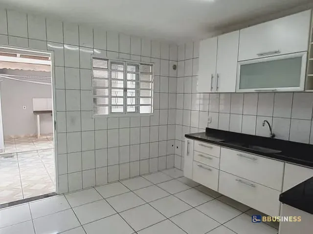 Casa 2 quartos e 1 banheiro, à venda, no bairro Jardim Novo Campos Elíseos em Campinas