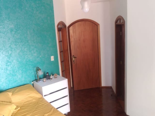 Casa com 504m² 5 quartos e 3 banheiros, à venda, no bairro Urbanova em São José dos Campos