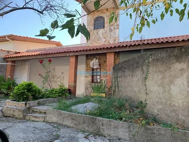 Casa com 504m² 5 quartos e 3 banheiros, à venda, no bairro Urbanova em São José dos Campos