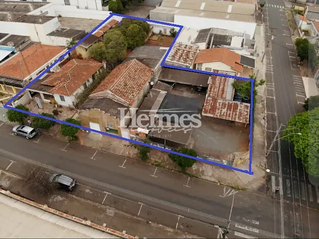 Terreno com 1500m², à venda, no bairro Centro em Cosmópolis