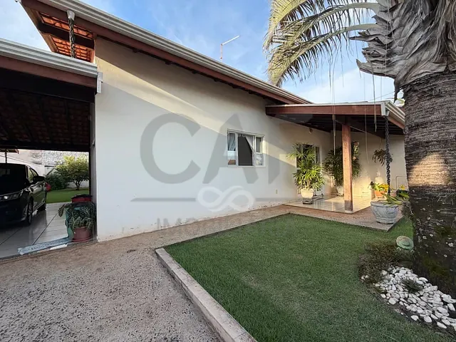 Casa com 300m² 3 quartos e 2 banheiros, à venda, no bairro Residencial dos Imigrantes em Holambra