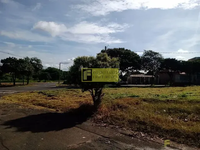 Casa com 200m² 2 quartos e 1 banheiro, à venda, no bairro Jardim Arroyo em São José do Rio Preto