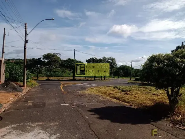 Casa com 200m² 2 quartos e 1 banheiro, à venda, no bairro Jardim Arroyo em São José do Rio Preto