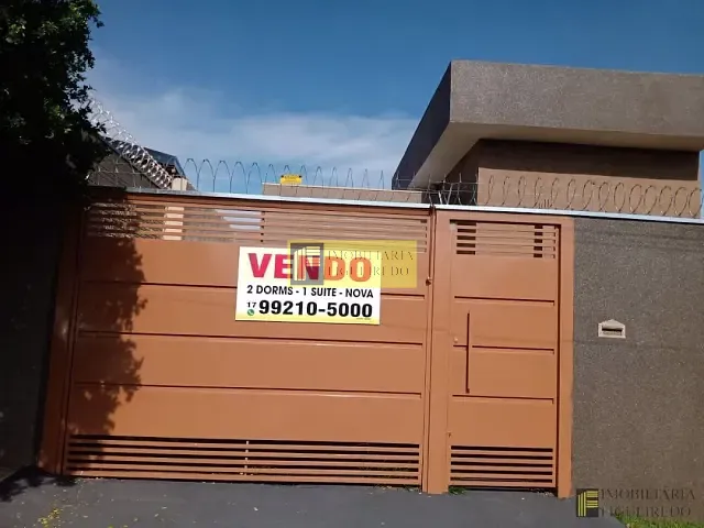 Casa com 200m² 2 quartos e 1 banheiro, à venda, no bairro Jardim Arroyo em São José do Rio Preto