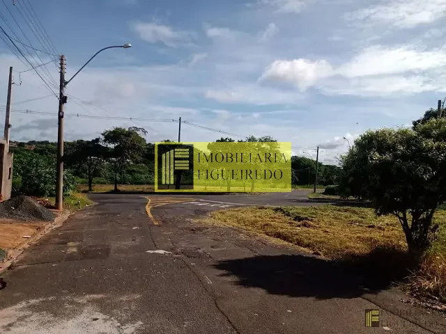 Casa com 200m² 2 quartos e 1 banheiro, à venda, no bairro Jardim Arroyo em São José do Rio Preto