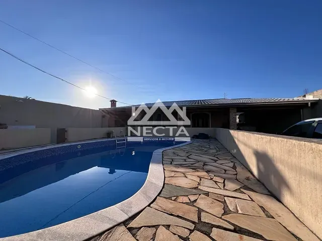 Casa com 360m² 3 quartos e 2 banheiros, à venda, no bairro Pontal de Santa Marina em Caraguatatuba