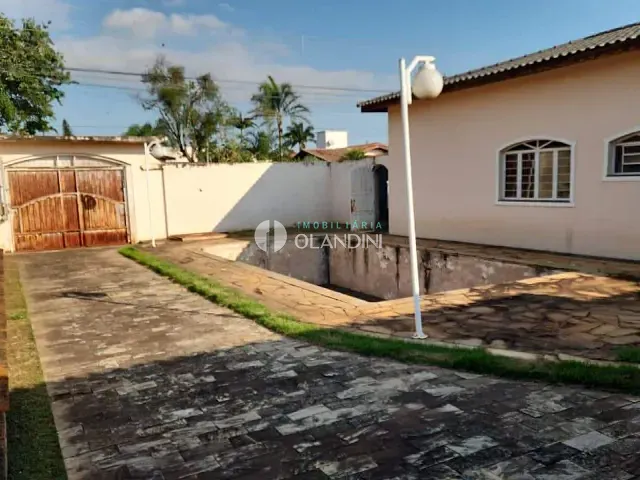 Casa com 702m² 3 quartos e 2 banheiros, à venda, no bairro Jardim Rezek I em Artur Nogueira