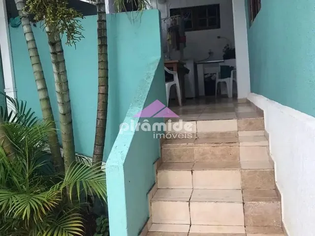 Casa com 220m² 3 quartos e 1 banheiro, à venda, no bairro Centro em São José Dos Campos