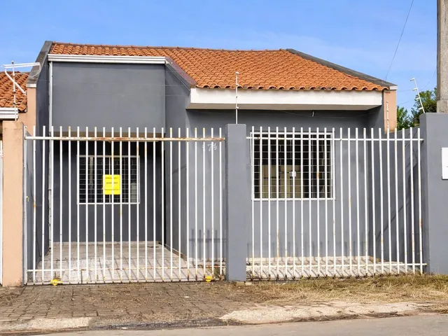 Locação - Casa com 2 quartos, 1 vaga de garagem, 55 m² - Uvaranas, Ponta Grossa.
