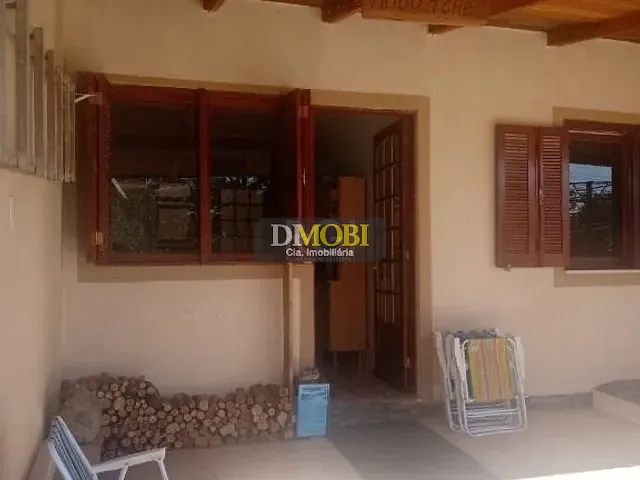 Casa com 300m² 2 quartos e 1 banheiro, à venda, no bairro Parque Granja Esperança em Cachoeirinha