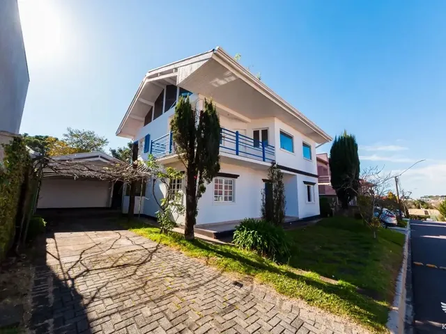 Casa com 209m² 4 quartos e 4 banheiros, para alugar, no bairro Santa Felicidade em Curitiba