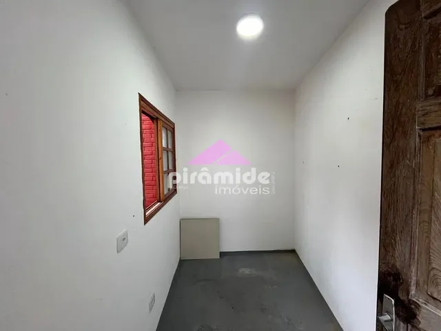 Casa com 141m² 2 quartos e 1 banheiro, à venda, no bairro Jardim Margareth em São José Dos Campos