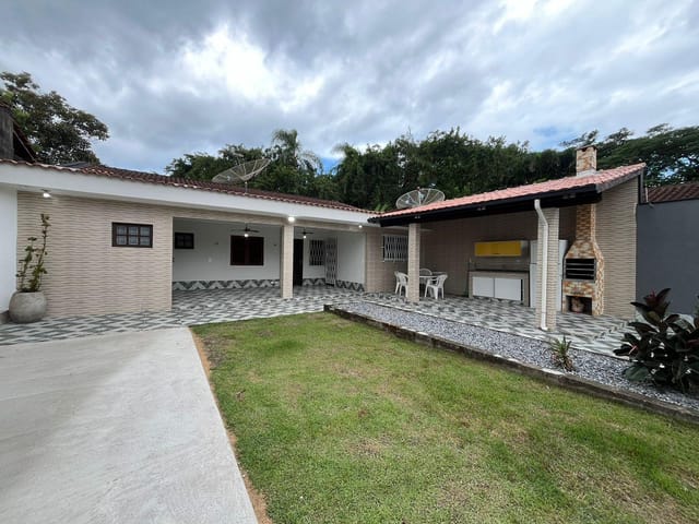 Casa 2 quartos e 2 banheiros, à venda, no bairro Indaiá em Bertioga