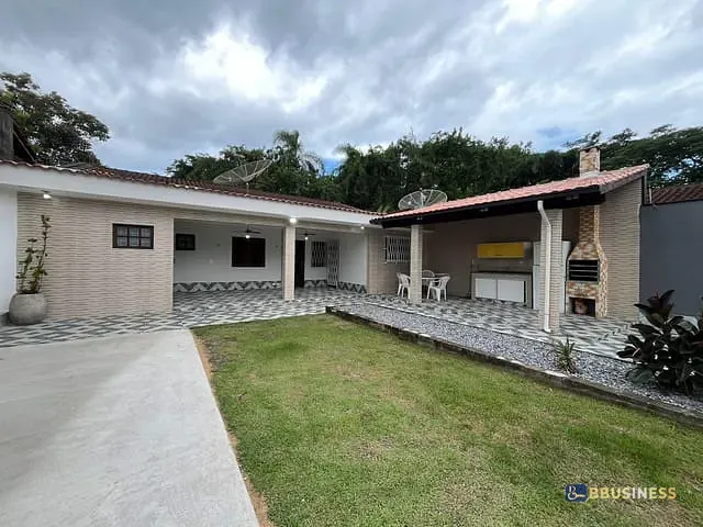 Casa 2 quartos e 2 banheiros, à venda, no bairro Indaiá em Bertioga