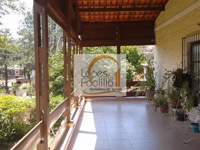 Casa com 1559m² 3 quartos e 2 banheiros, à venda, no bairro Jardim Paulista em Atibaia