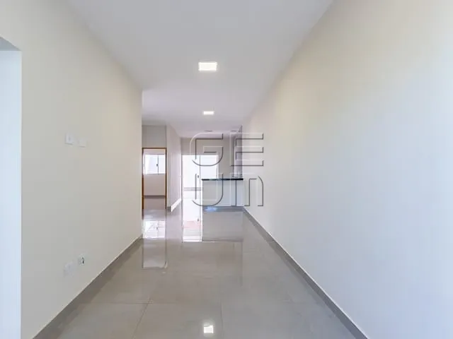 Casa com 180m² 3 quartos e 2 banheiros, à venda, no bairro Portal de Versalhes 1 em Londrina