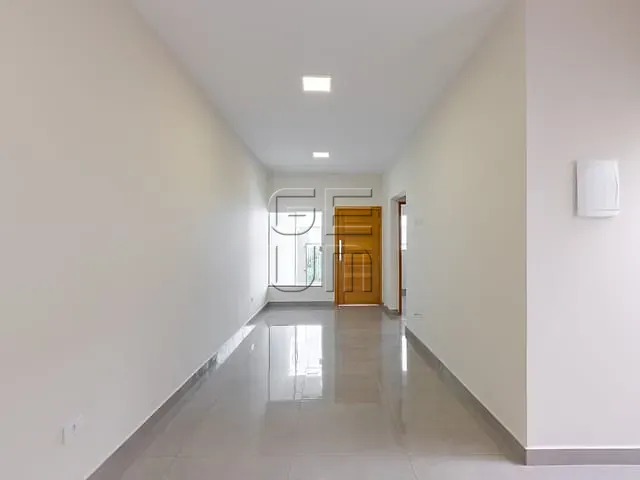 Casa com 180m² 3 quartos e 2 banheiros, à venda, no bairro Portal de Versalhes 1 em Londrina