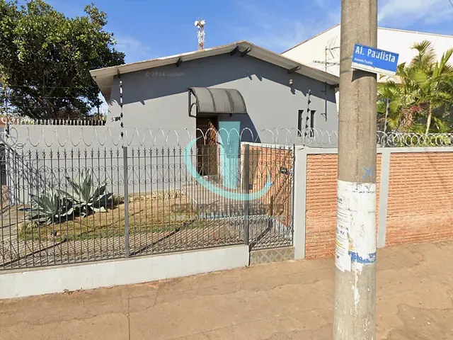 Casa com 270m², à venda, no bairro Jardim Floridiana (Vila Xavier) em Araraquara