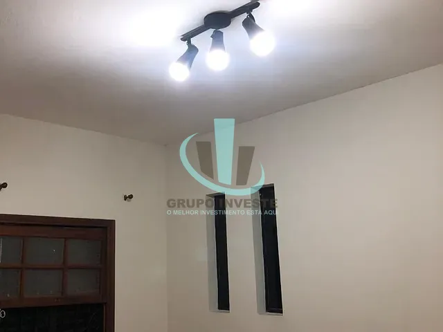 Casa com 270m², à venda, no bairro Jardim Floridiana (Vila Xavier) em Araraquara