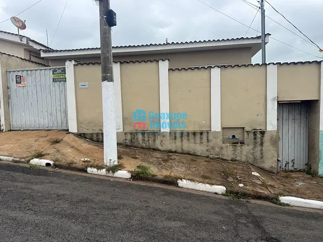 Casa 4 quartos e 2 banheiros, à venda, no bairro Parque dos Municípios I em Guaxupé