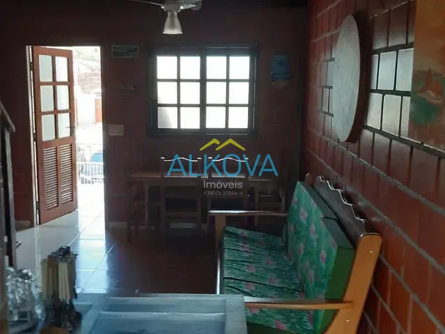 Casa com 65m² 2 quartos e 1 banheiro, à venda, no bairro Martim de Sá em Caraguatatuba