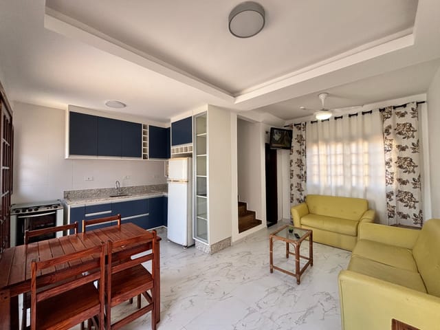 Casa 2 quartos e 3 banheiros, à venda, no bairro Centro em Bertioga