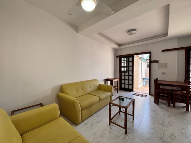 Casa 2 quartos e 3 banheiros, à venda, no bairro Centro em Bertioga