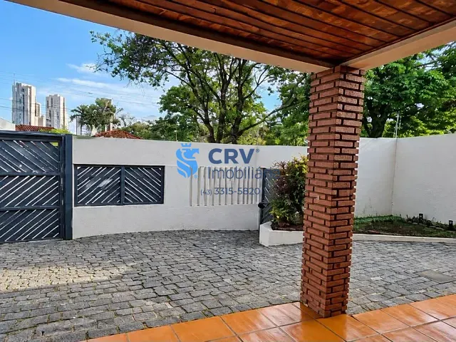 Casa com 295m² 4 quartos e 5 banheiros, à venda, no bairro Lima Azevedo em Londrina
