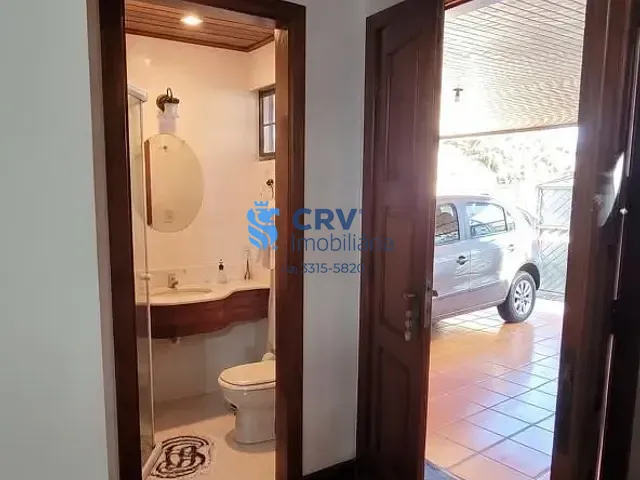 Casa com 295m² 4 quartos e 5 banheiros, à venda, no bairro Lima Azevedo em Londrina