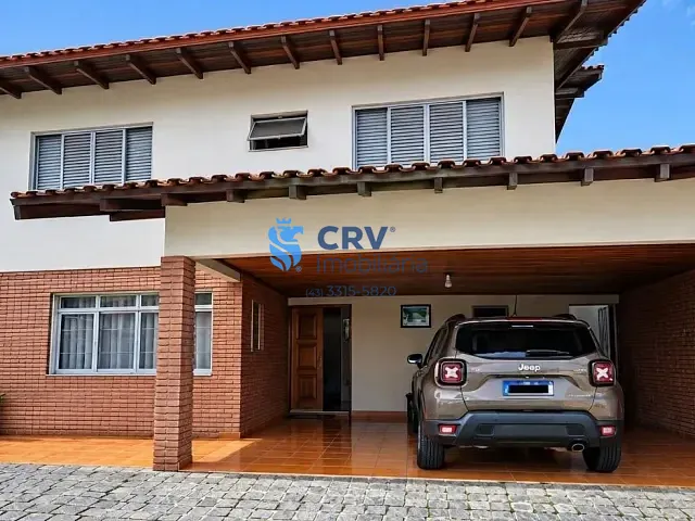 Casa com 295m² 4 quartos e 5 banheiros, à venda, no bairro Lima Azevedo em Londrina