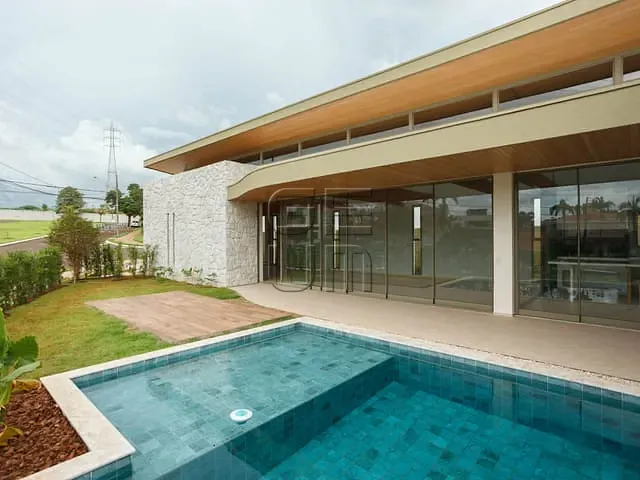 Casa com 618m² 4 quartos e 6 banheiros, à venda, no bairro Sun Lake Residence em Londrina
