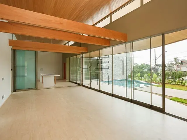 Casa com 618m² 4 quartos e 6 banheiros, à venda, no bairro Sun Lake Residence em Londrina