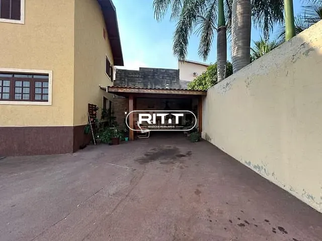 Casa com 330m² 3 quartos e 2 banheiros, à venda, no bairro Vila Manoel Ferreira em Campinas