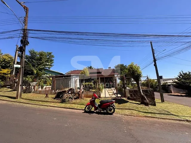 Casa com 390m² 2 quartos e 1 banheiro, à venda, no bairro Efapi em Chapecó