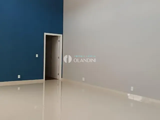 Casa com 300m² 3 quartos e 5 banheiros, à venda, no bairro Residencial São Luiz em Artur Nogueira