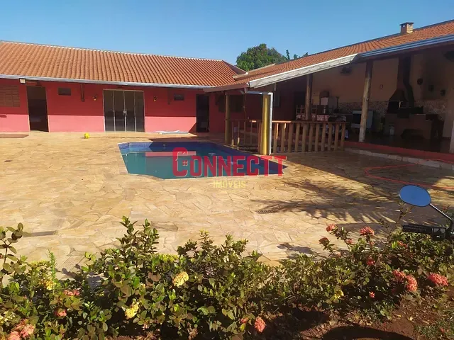 Casa com 500m² 3 quartos e 4 banheiros, à venda, no bairro Estrada Velha em Jardinópolis