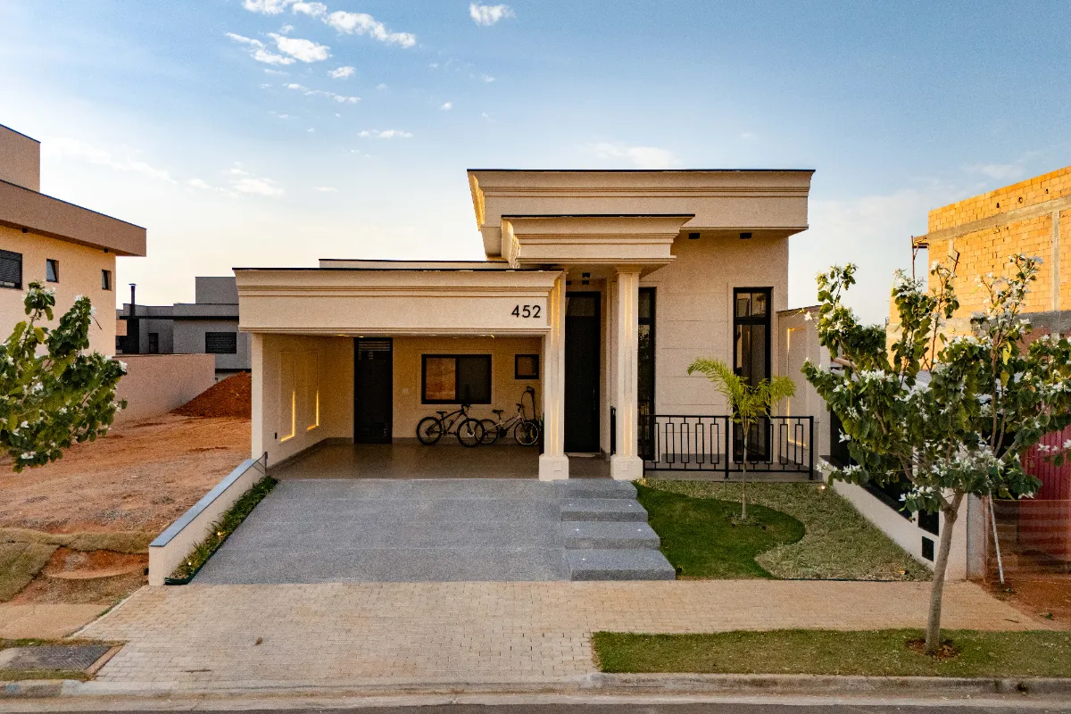 Casa no condomínio Residencial Campos de Medeiros para venda com 4 quartos, sendo 4 suítes, 195m²
