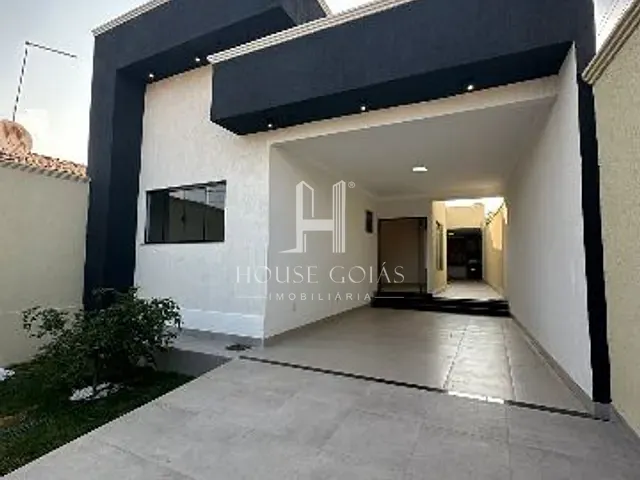 Casa com 197m² 3 quartos e 2 banheiros, à venda, no bairro Jardim Helvécia em Aparecida de Goiânia