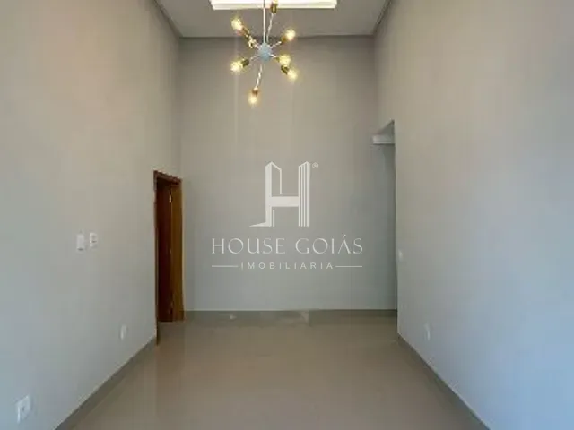 Casa com 197m² 3 quartos e 2 banheiros, à venda, no bairro Jardim Helvécia em Aparecida de Goiânia