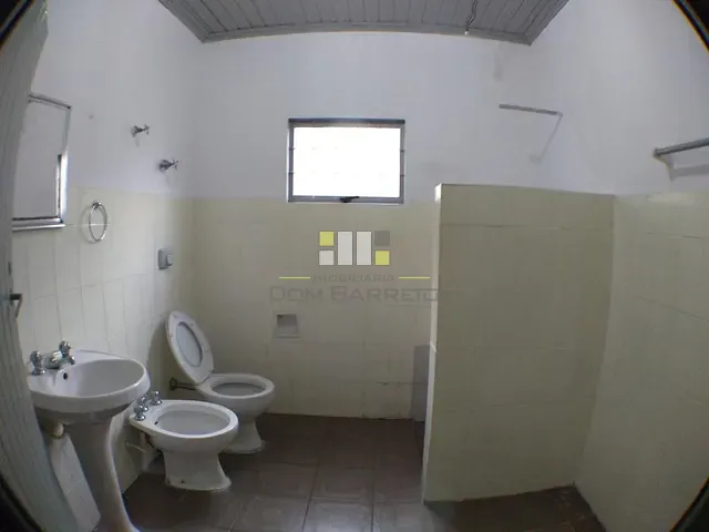 Casa com 250m² 3 quartos e 1 banheiro, à venda, no bairro Vila Menuzzo em Sumaré