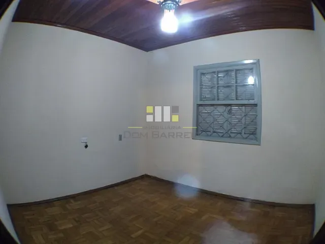 Casa com 250m² 3 quartos e 1 banheiro, à venda, no bairro Vila Menuzzo em Sumaré
