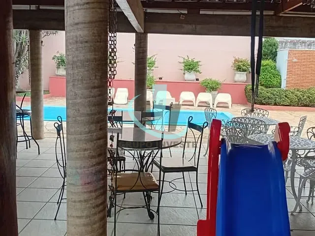 Casa com 684m² 4 quartos e 4 banheiros, à venda, no bairro Centro em Araraquara