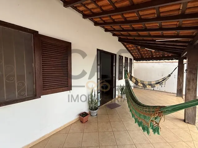 Casa com 300m² 3 quartos e 2 banheiros, à venda, no bairro Jardim Cruzeiro do Sul em Jaguariúna