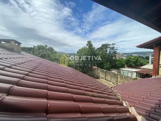 Casa 3 quartos e 6 banheiros, à venda, no bairro Jardim do Salso em Porto Alegre