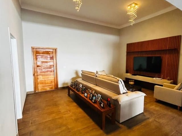 Casa com 450m² 3 quartos e 3 banheiros, à venda, no bairro Gramado em Cotia
