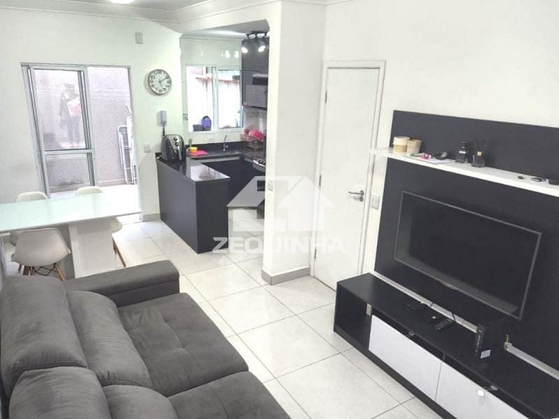 Casa à venda com 2 quartos, 10m² - Foto 1