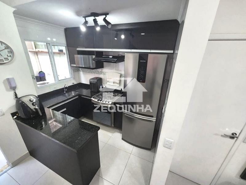 Casa à venda com 2 quartos, 10m² - Foto 3