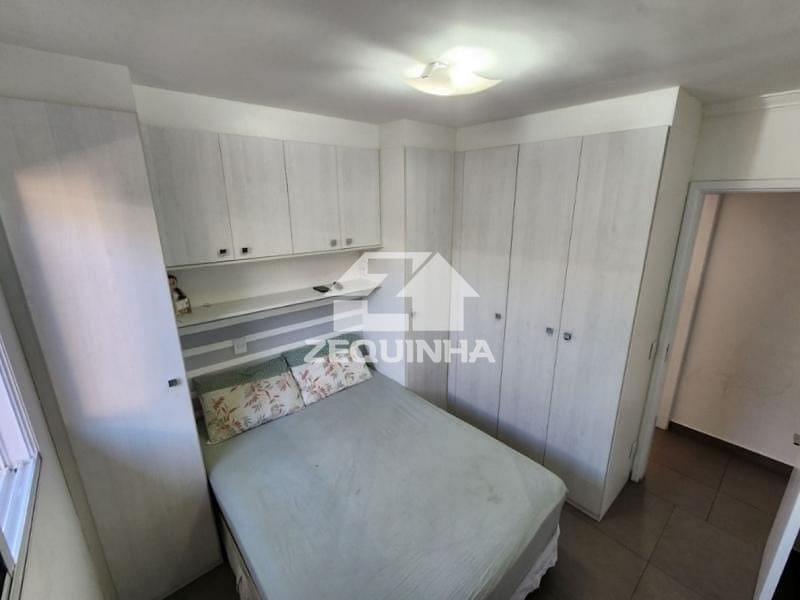 Casa à venda com 2 quartos, 10m² - Foto 4