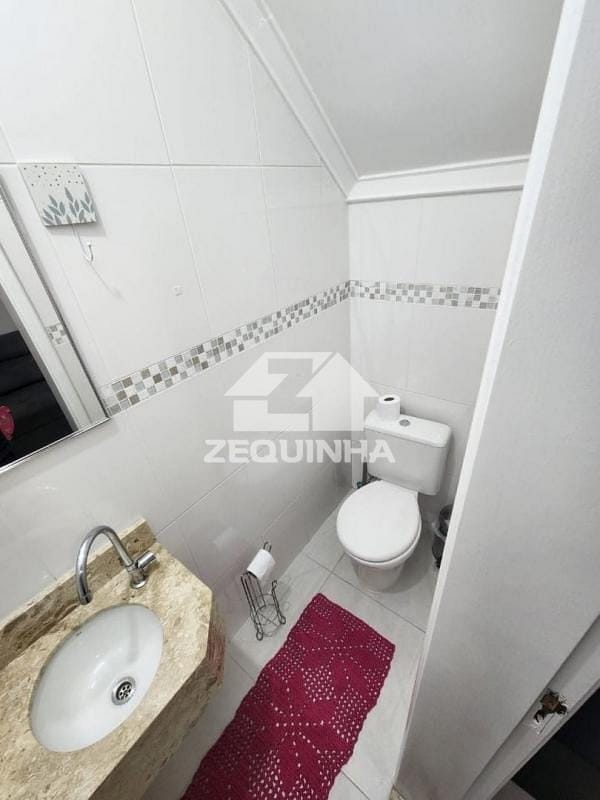 Casa à venda com 2 quartos, 10m² - Foto 11
